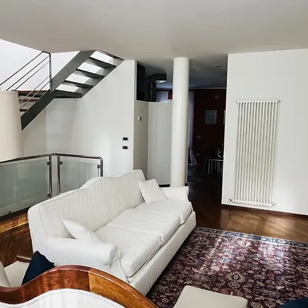 La Dolce Loft * فياريجيو