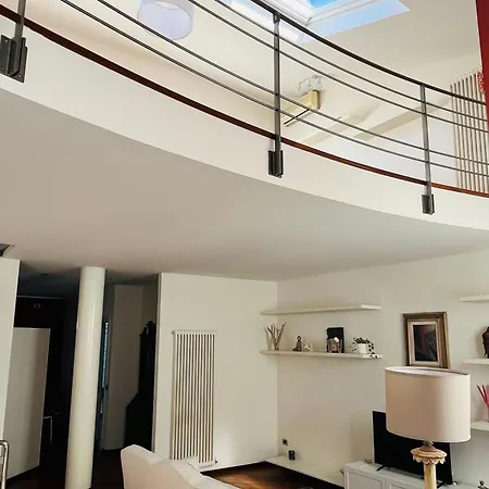 La Dolce Loft * فياريجيو